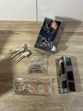 Cerradura de Sobreponer Amig