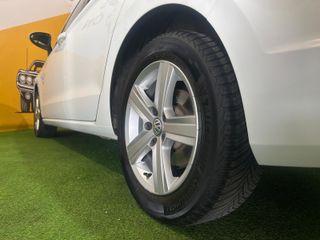 VOLKSWAGEN GOLF SPORTSVAN 1.6TDI 110CV UNICO DUEÑO
