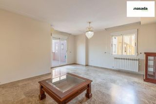 Chalet en venta en Ogíjares