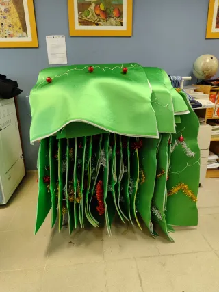 Disfraz árbol de Navidad grupo carnaval