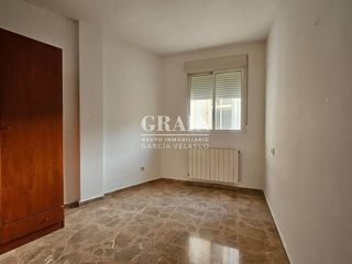 Piso en venta en Hermanos Falcó - Sepulcro Bolera en Albacete