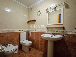 Piso en venta en Hermanos Falcó - Sepulcro Bolera en Albacete