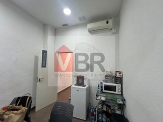 Local comercial en alquiler en L´Amistat en Valencia