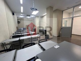 Local comercial en alquiler en L´Amistat en Valencia