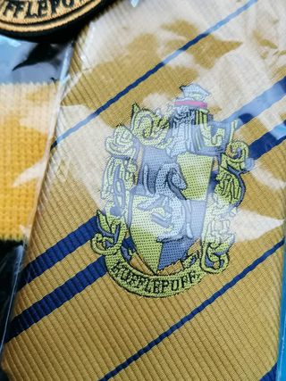 Bufanda y Corbata Hufflepuff Harry Potter