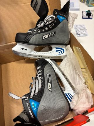 Pattini Bauer NBH Supreme 11 Skate EUR SR