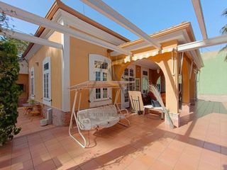 Chalet en venta en Novelda