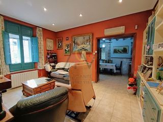 Chalet en venta en Novelda