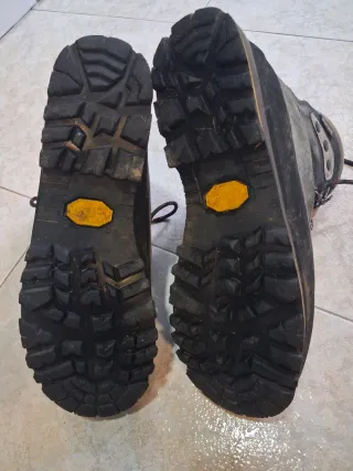 Botas alpinismo semirrigidas Bestard.