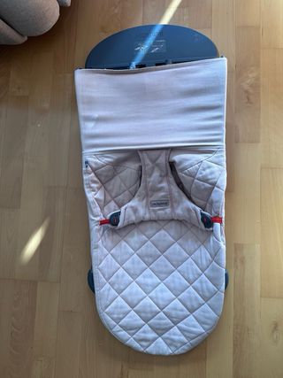 Hamaca bebé BabyBjörn rojo