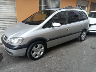 Opel Zafira 2004