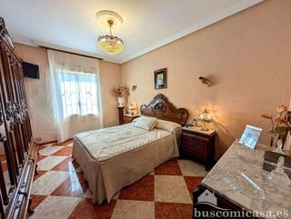 Piso en alquiler en Linares