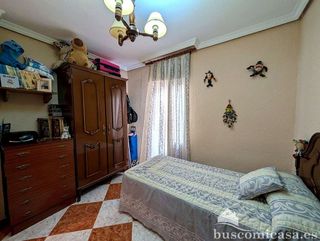 Piso en alquiler en Linares