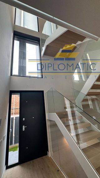 Casa adosada en alquiler en Simancas en Madrid