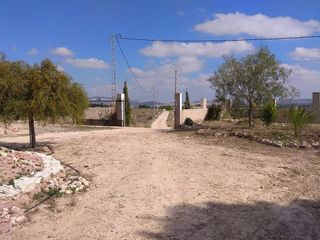 Chalet en venta en Novelda