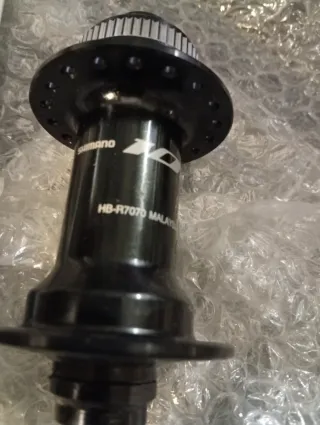 Mozzo Anteriore Shimano 105 Disc Brake 12x100mm