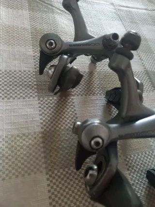 Biela plato  pedales y Frenos Shimano 600 Tricolor