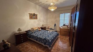 Chalet en venta en Linares