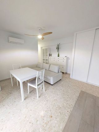 Piso en alquiler en Doctor Barraquer - G. Renfe - Policlínico en Sevilla