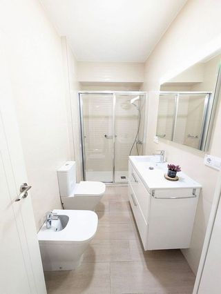 Piso en alquiler en Doctor Barraquer - G. Renfe - Policlínico en Sevilla