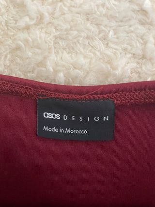 Vestido ASOS coleccion actual 40 euros