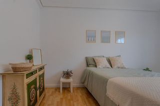 Piso en venta en Portillejo - Valdegastea en Logroño