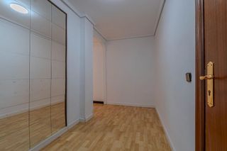 Piso en venta en Portillejo - Valdegastea en Logroño