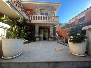 Chalet en venta en Cervelló