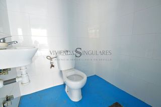 Local comercial en alquiler en Fontanal - San Carlos - San José en Sevilla