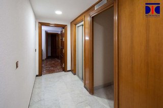 Piso en venta en Los Remedios en Sevilla