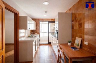 Piso en venta en Los Remedios en Sevilla