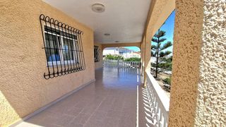 Chalet en venta en Los Balcones - Los Altos del Edén en Torrevieja