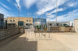 Nave industrial en venta en Móra d´Ebre