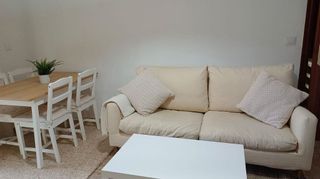 Piso en alquiler en Poligono Sur - La Oliva - Letanías en Sevilla