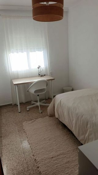 Piso en alquiler en Poligono Sur - La Oliva - Letanías en Sevilla