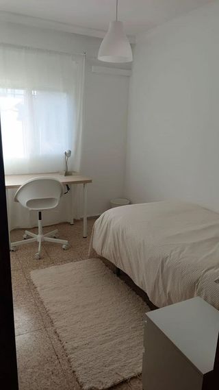 Piso en alquiler en Poligono Sur - La Oliva - Letanías en Sevilla