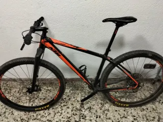 Bicicleta KTM Montaña Carbono