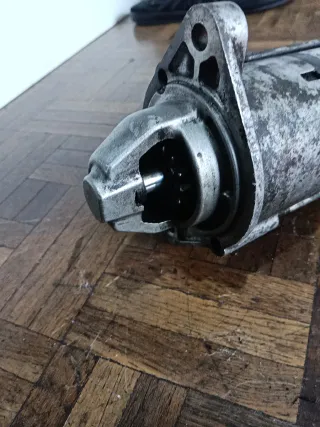 Motor de arranque Opel Zafira 1.9