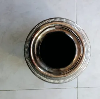 Jarrón gris y Plateado