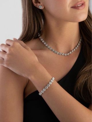 Conjunto Swarovski Collar, Brazalete y Pendientes.