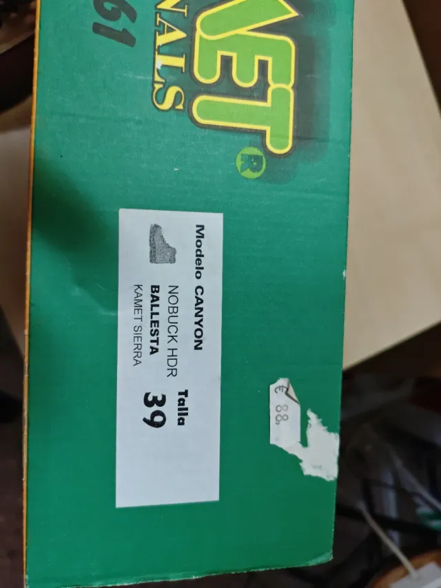 Botas Montaña Kamet Talla 39 Beige/Burdeos