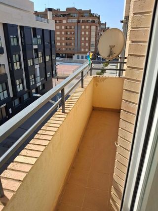 Piso en venta en Hermanos Falcó - Sepulcro Bolera en Albacete