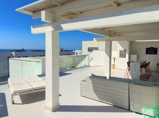 Ático en venta en Puerto de la Duquesa en Manilva