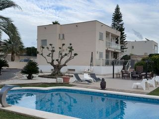 Chalet en venta en Moralet - Cañada del Fenollar en Alicante