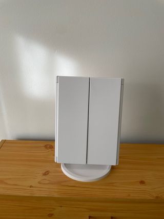 Espejo de Maquillaje LED Tri-fold