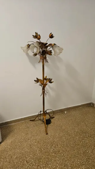 Lámpara de pie floral metal y cristal