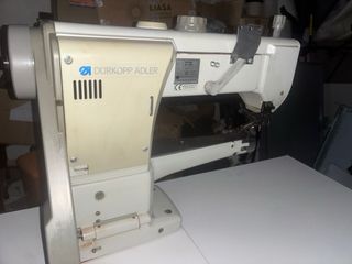 Máquina coser Durkopp Adler 669
