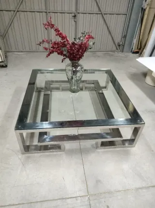 Mesa baja salón acero inoxidable y cristal