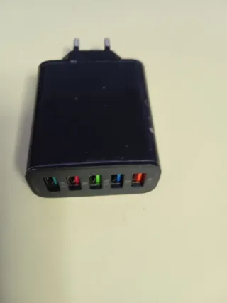 OFERTA CARGADOR RÁPIDO 48 W. 5 PUERTOS USB