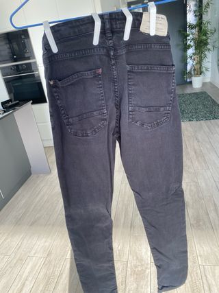 Vaqueros Zara Kids Talla 12-13 (160 cm)